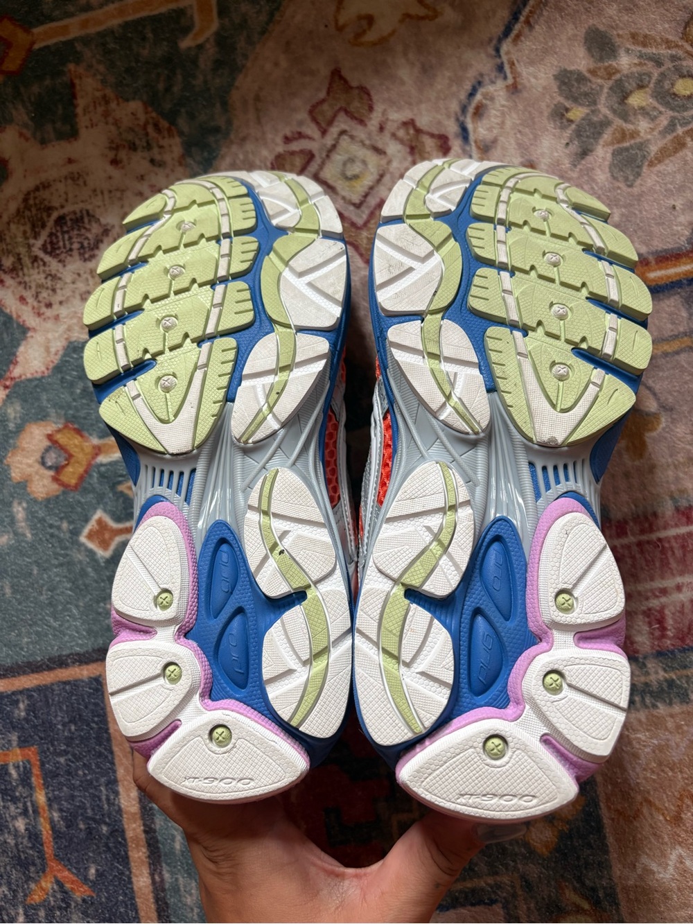 Saucony ProGrid Omni 9 - Picture 4 of 4